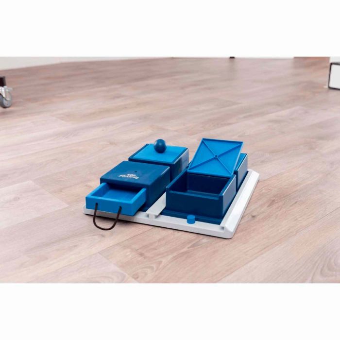Trixie Dog Activity Poker Box - Nivel 2 - 31 cm x 10 cm x 31 cm 