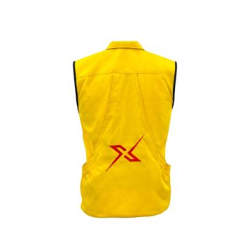 Vista trasera del chaleco X-OTIK Packleader+ amarillo destacando el logo rojo y bolsillo trasero