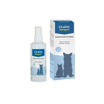 Botella y caja de CicaVet Stangest spray cicatrizante para perros y gatos sobre fondo blanco
