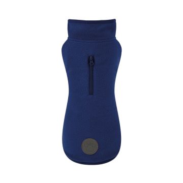 Forro polar liso de color azul marino para perro, con cuello alto, cremallera para arnés en la espalda y parche reflectante de huella en la parte inferior.