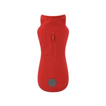 Forro polar liso de color rojo para perro, con cuello alto, cremallera para arnés en la espalda y parche reflectante con huella en la parte inferior.