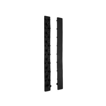 Par de fundas Flexcover negras de HS Sprenger con orificios de ajuste para cubrir collares de eslabones.