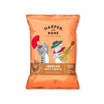 Bolsa de premios blandos para mascotas Harper & Bone Iberian Soft Treats sabor jamón, pollo y pavo.