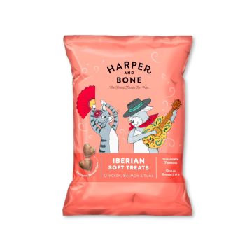 Bolsa de premios blandos para mascotas Harper & Bone Iberian Soft Treats sabor jamón, pollo, salmón y atún.