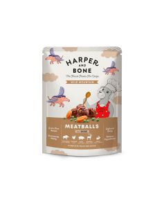Pouch de comida húmeda para perros Harper & Bone Wild Mountain, con albóndigas de jabalí, cerdo y otras carnes.